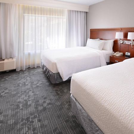 Courtyard By Marriott Oklahoma City Airport Экстерьер фото