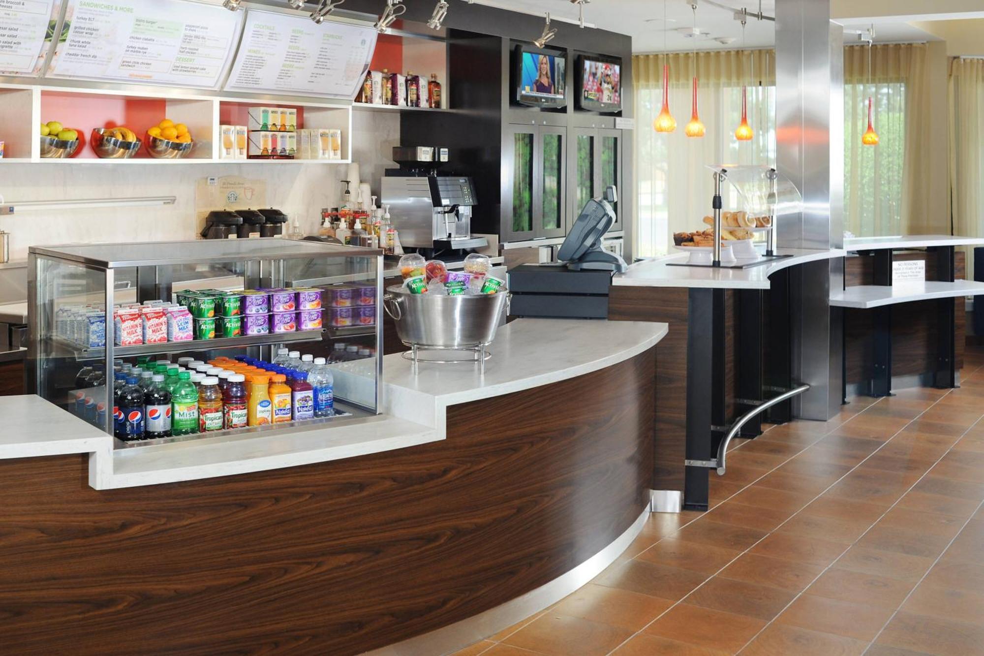 Courtyard By Marriott Oklahoma City Airport Экстерьер фото