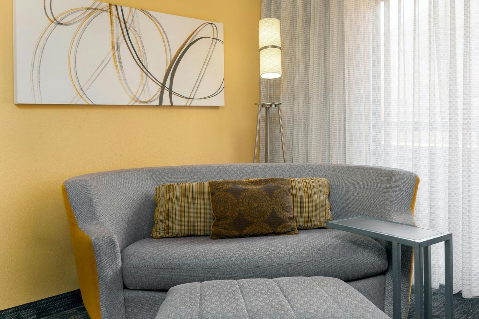 Courtyard By Marriott Oklahoma City Airport Экстерьер фото