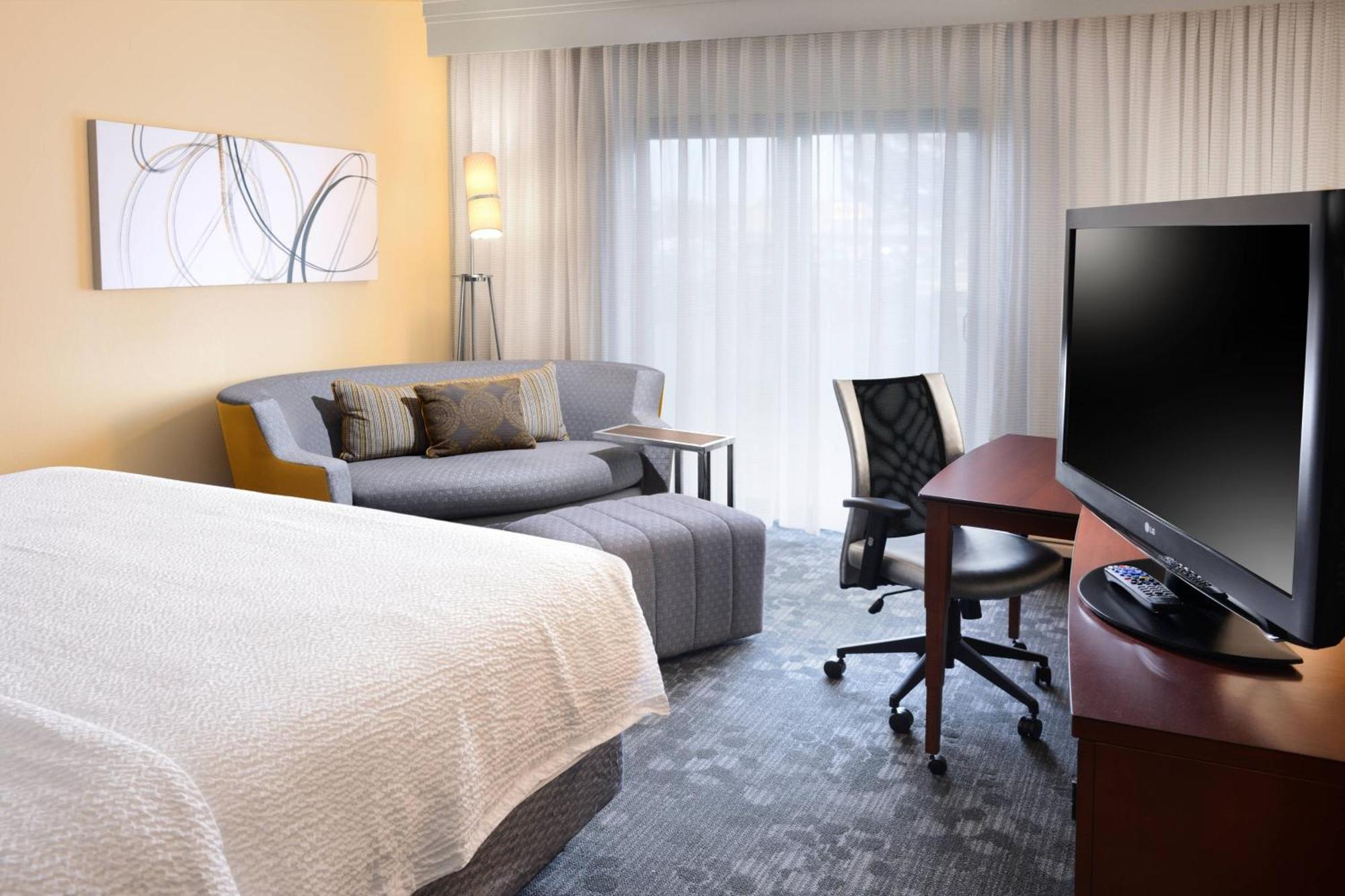 Courtyard By Marriott Oklahoma City Airport Экстерьер фото