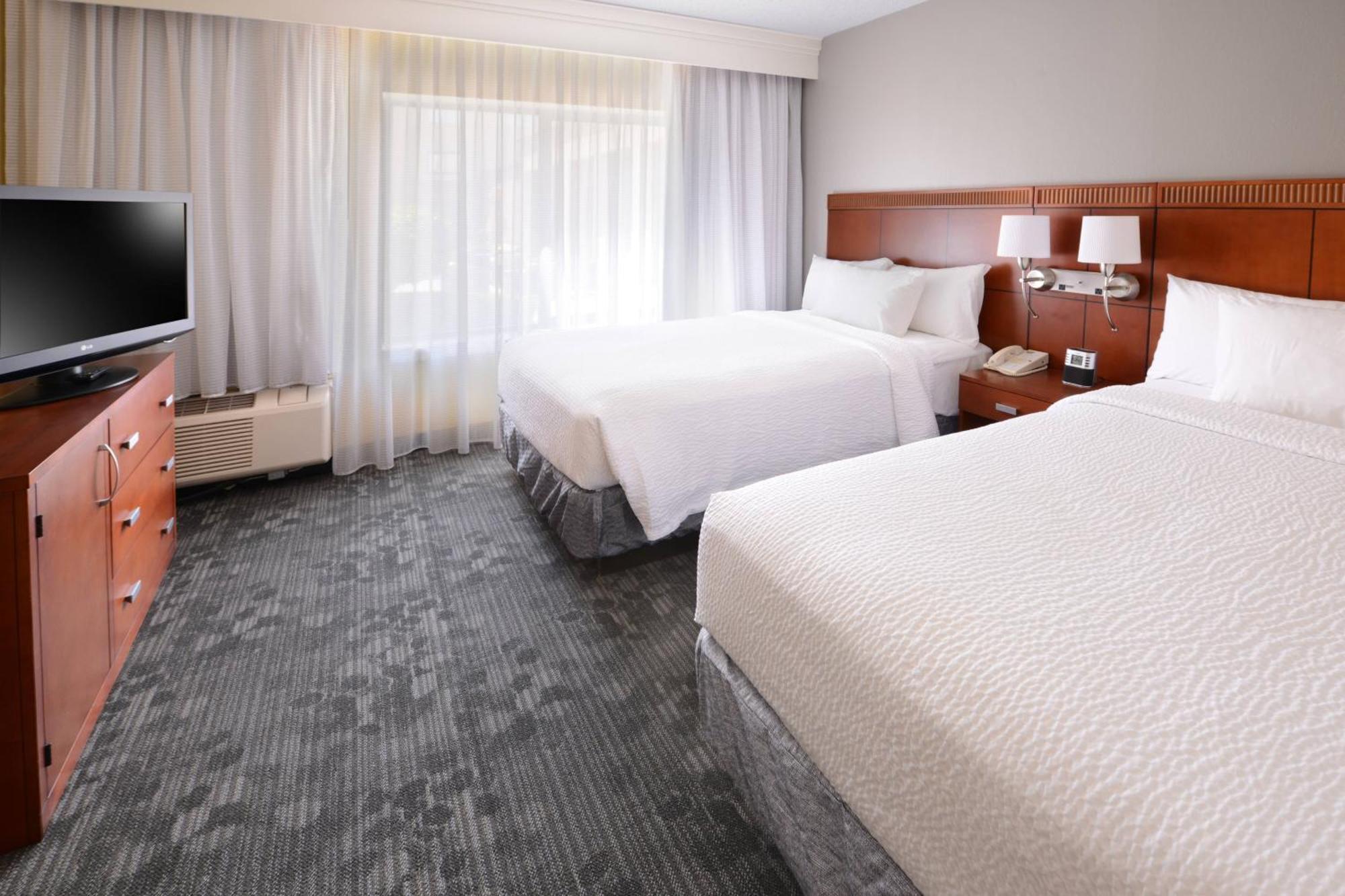Courtyard By Marriott Oklahoma City Airport Экстерьер фото